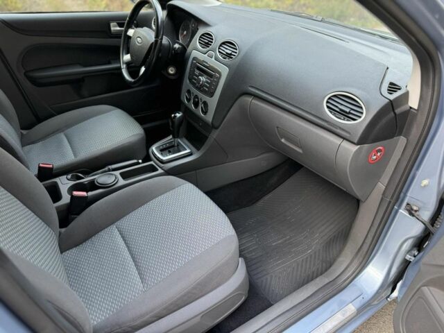 Синий Форд Фокус, объемом двигателя 1.6 л и пробегом 108 тыс. км за 5499 $, фото 10 на Automoto.ua