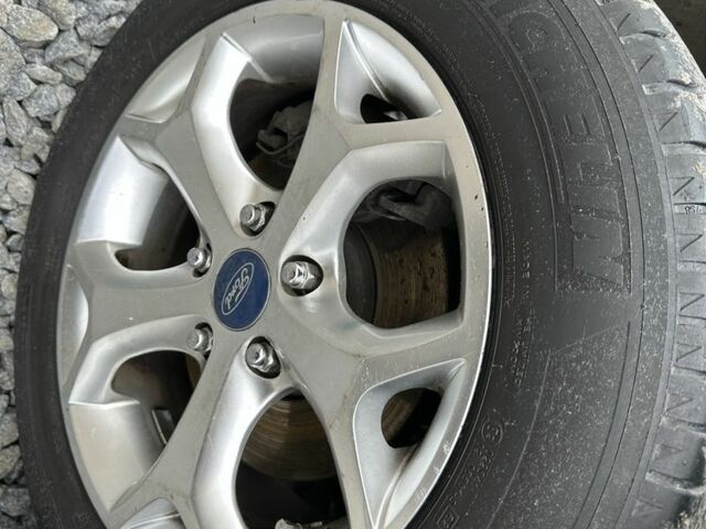 Синій Форд Фокус, об'ємом двигуна 1.4 л та пробігом 286 тис. км за 4300 $, фото 13 на Automoto.ua