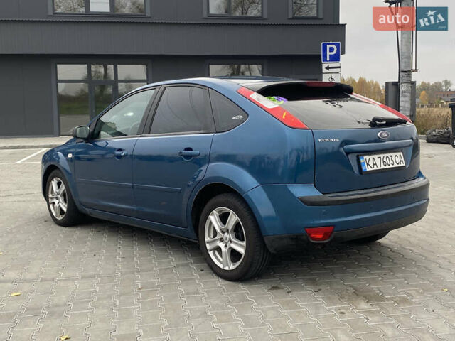 Форд Фокус 2007 у Києві на Automoto.ua Синій Форд Фокус, об'ємом двигуна 1.6 л та пробігом 285 тис. км за 3600 $, фото 1 на Automoto.ua