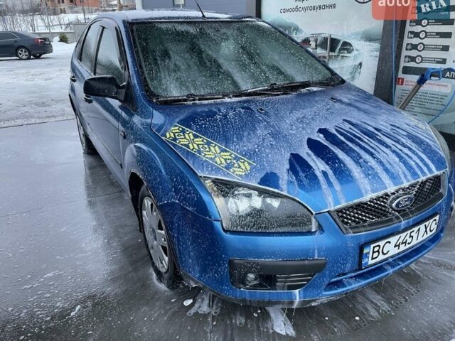 Синий Форд Фокус, объемом двигателя 1.4 л и пробегом 343 тыс. км за 3200 $, фото 3 на Automoto.ua