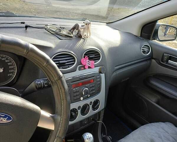 Форд Фокус 2007 в Славуте на Automoto.ua Синий Форд Фокус, объемом двигателя 1.6 л и пробегом 249 тыс. км за 4500 $, фото 15 на Automoto.ua