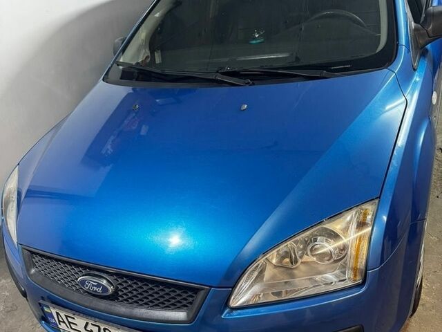 Синій Форд Фокус, об'ємом двигуна 1.6 л та пробігом 180 тис. км за 4600 $, фото 3 на Automoto.ua