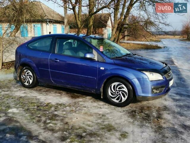 Синій Форд Фокус, об'ємом двигуна 1.6 л та пробігом 258 тис. км за 3650 $, фото 2 на Automoto.ua