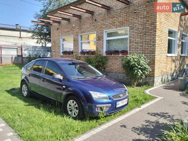 Синий Форд Фокус, объемом двигателя 1.6 л и пробегом 202 тыс. км за 4750 $, фото 3 на Automoto.ua