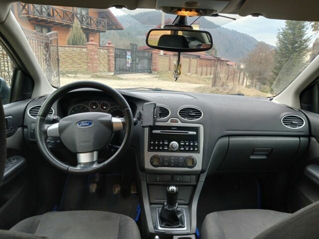 Синій Форд Фокус, об'ємом двигуна 1.6 л та пробігом 314 тис. км за 3800 $, фото 7 на Automoto.ua