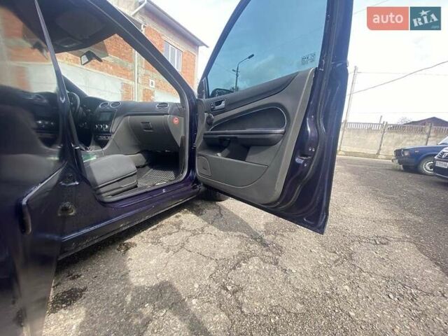 Синій Форд Фокус, об'ємом двигуна 1.4 л та пробігом 311 тис. км за 4350 $, фото 14 на Automoto.ua