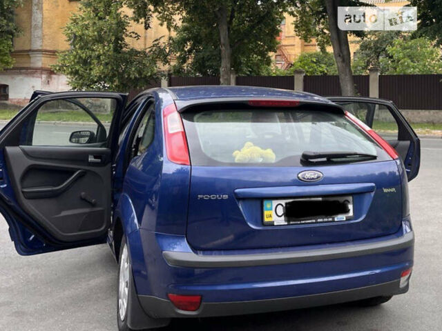 Синій Форд Фокус, об'ємом двигуна 1.6 л та пробігом 170 тис. км за 5100 $, фото 9 на Automoto.ua