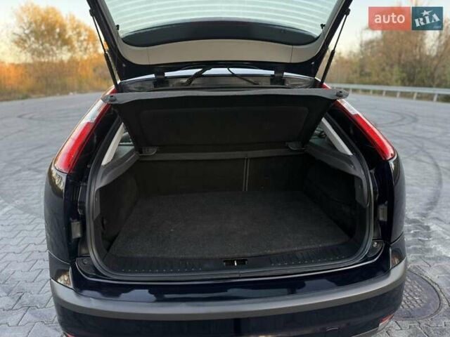 Синий Форд Фокус, объемом двигателя 2 л и пробегом 357 тыс. км за 4700 $, фото 8 на Automoto.ua