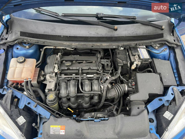 Синий Форд Фокус, объемом двигателя 1.6 л и пробегом 236 тыс. км за 4950 $, фото 22 на Automoto.ua