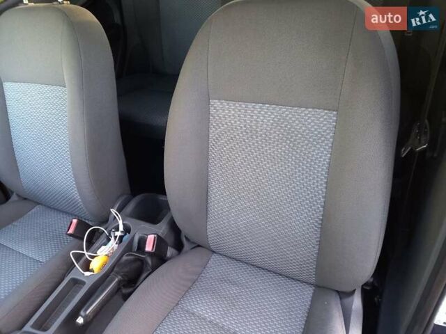 Синій Форд Фокус, об'ємом двигуна 1.8 л та пробігом 280 тис. км за 5000 $, фото 19 на Automoto.ua