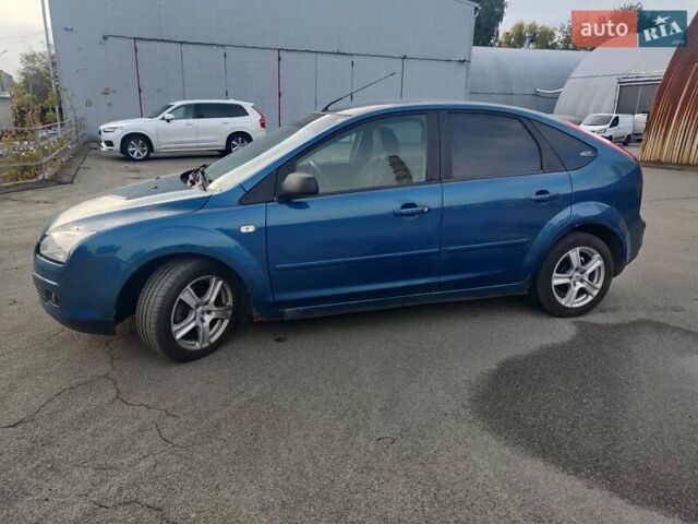Синій Форд Фокус, об'ємом двигуна 1.6 л та пробігом 285 тис. км за 4200 $, фото 3 на Automoto.ua