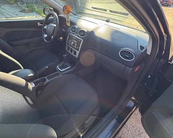 Синій Форд Фокус, об'ємом двигуна 1.6 л та пробігом 191 тис. км за 5300 $, фото 3 на Automoto.ua