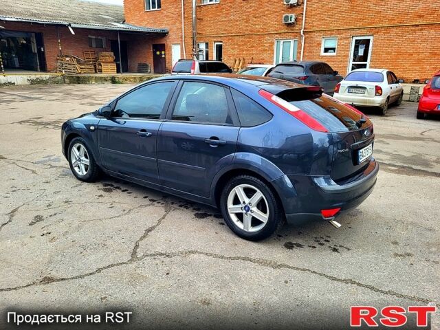 Синий Форд Фокус, объемом двигателя 1.6 л и пробегом 340 тыс. км за 4300 $, фото 5 на Automoto.ua