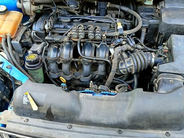 Синий Форд Фокус, объемом двигателя 1.6 л и пробегом 350 тыс. км за 5500 $, фото 11 на Automoto.ua