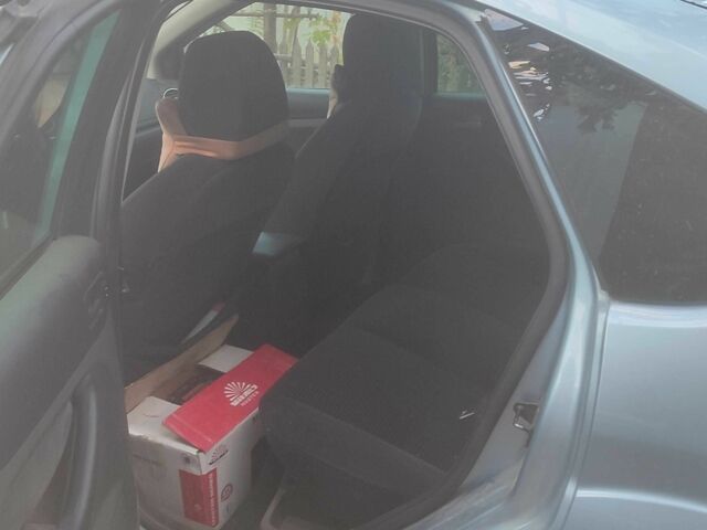 Синий Форд Фокус, объемом двигателя 1.8 л и пробегом 330 тыс. км за 1700 $, фото 1 на Automoto.ua