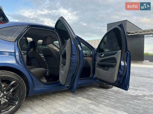 Синий Форд Фокус, объемом двигателя 1.6 л и пробегом 285 тыс. км за 5400 $, фото 10 на Automoto.ua