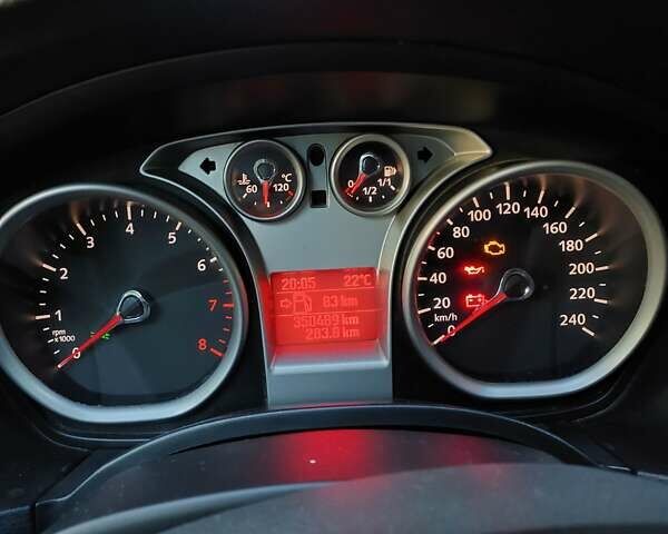 Синий Форд Фокус, объемом двигателя 1.6 л и пробегом 352 тыс. км за 4400 $, фото 11 на Automoto.ua