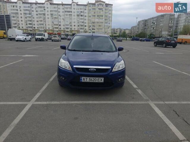 Синій Форд Фокус, об'ємом двигуна 1.6 л та пробігом 307 тис. км за 4700 $, фото 4 на Automoto.ua