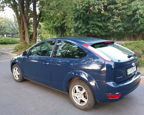Синий Форд Фокус, объемом двигателя 1.6 л и пробегом 352 тыс. км за 4400 $, фото 7 на Automoto.ua