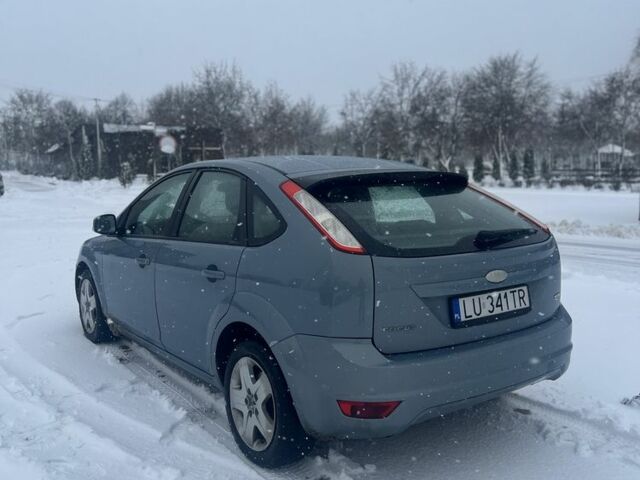 Синій Форд Фокус, об'ємом двигуна 1.8 л та пробігом 335 тис. км за 2300 $, фото 2 на Automoto.ua