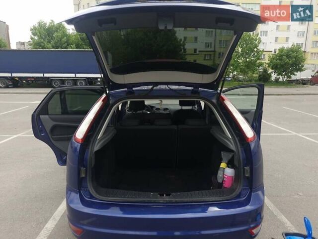Синій Форд Фокус, об'ємом двигуна 1.6 л та пробігом 307 тис. км за 4700 $, фото 41 на Automoto.ua