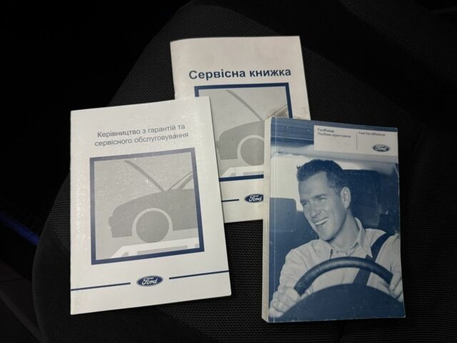 Синій Форд Фокус, об'ємом двигуна 2 л та пробігом 171 тис. км за 6300 $, фото 18 на Automoto.ua