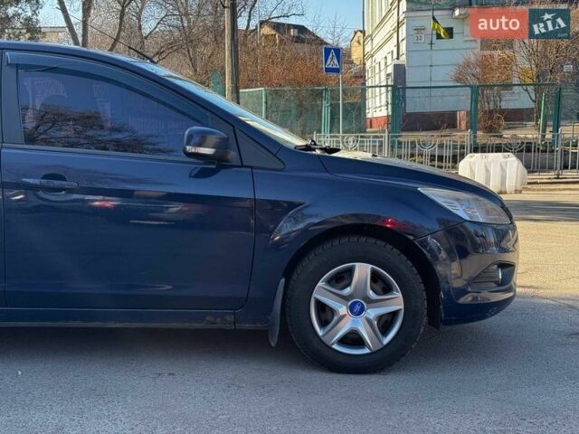 Синій Форд Фокус, об'ємом двигуна 1.4 л та пробігом 185 тис. км за 5190 $, фото 3 на Automoto.ua