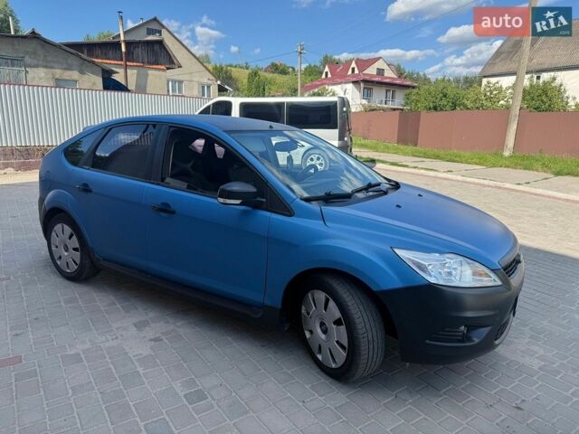 Синій Форд Фокус, об'ємом двигуна 1.6 л та пробігом 280 тис. км за 3450 $, фото 3 на Automoto.ua