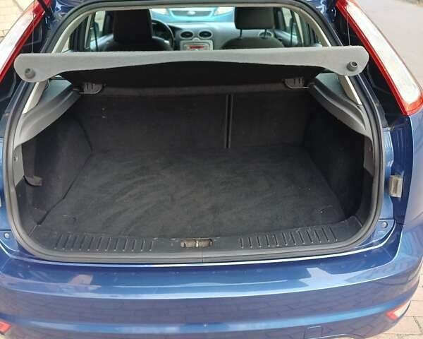 Форд Фокус 2008 у Калуше на Automoto.ua Синій Форд Фокус, об'ємом двигуна 1.6 л та пробігом 235 тис. км за 5400 $, фото 6 на Automoto.ua