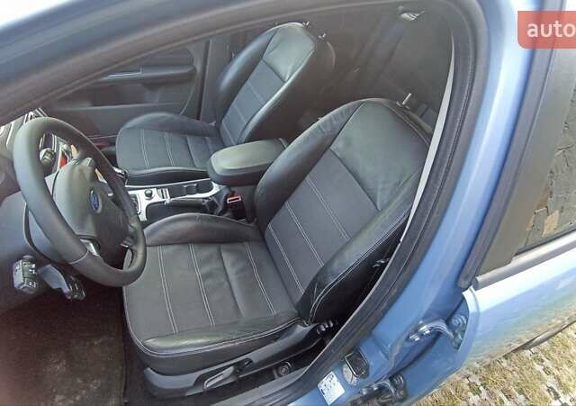 Синий Форд Фокус, объемом двигателя 1.6 л и пробегом 221 тыс. км за 4800 $, фото 8 на Automoto.ua