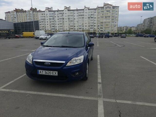 Синій Форд Фокус, об'ємом двигуна 1.6 л та пробігом 307 тис. км за 4700 $, фото 3 на Automoto.ua
