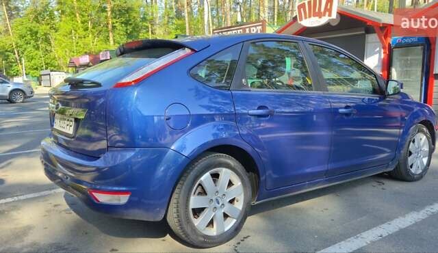 Синій Форд Фокус, об'ємом двигуна 2 л та пробігом 124 тис. км за 6900 $, фото 3 на Automoto.ua