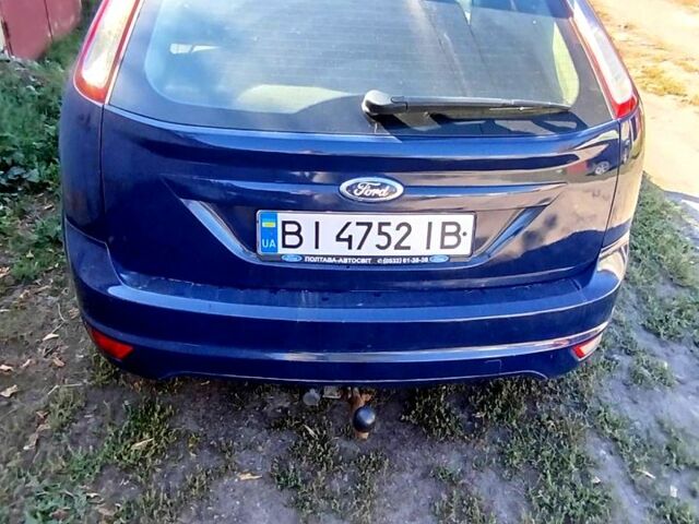 Синий Форд Фокус, объемом двигателя 1.4 л и пробегом 264 тыс. км за 5000 $, фото 1 на Automoto.ua