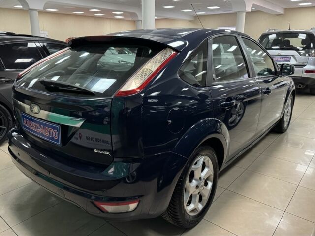 Синій Форд Фокус, об'ємом двигуна 2 л та пробігом 171 тис. км за 6300 $, фото 3 на Automoto.ua