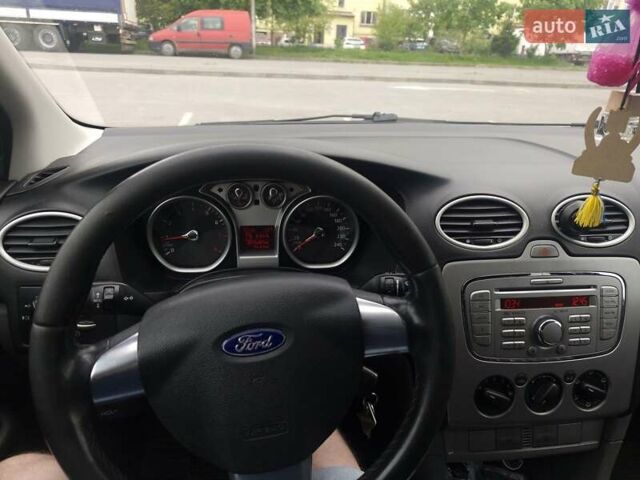 Синій Форд Фокус, об'ємом двигуна 1.6 л та пробігом 307 тис. км за 4700 $, фото 32 на Automoto.ua