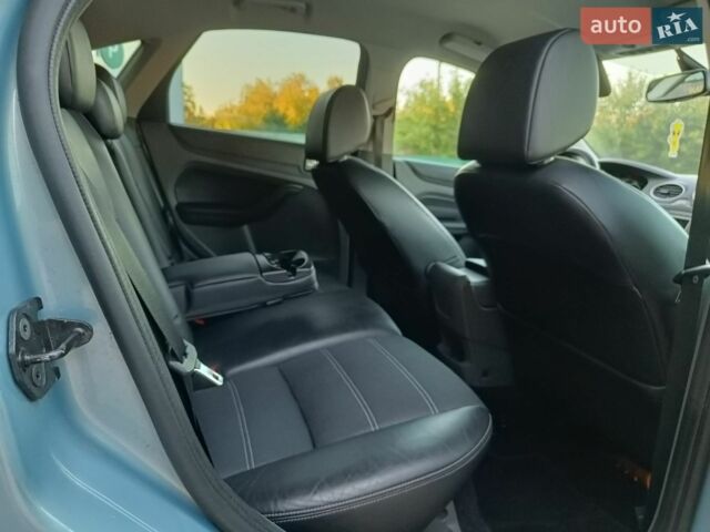Синий Форд Фокус, объемом двигателя 1.6 л и пробегом 160 тыс. км за 4950 $, фото 32 на Automoto.ua