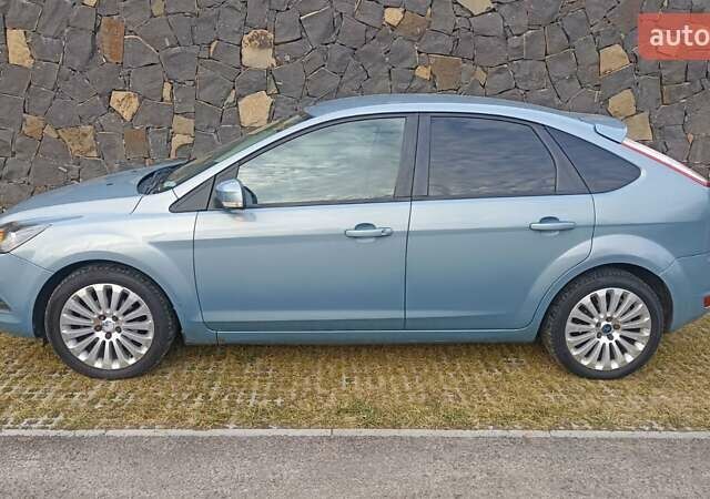 Синий Форд Фокус, объемом двигателя 1.6 л и пробегом 221 тыс. км за 4800 $, фото 7 на Automoto.ua