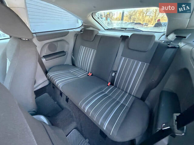 Синій Форд Фокус, об'ємом двигуна 0 л та пробігом 247 тис. км за 5700 $, фото 5 на Automoto.ua