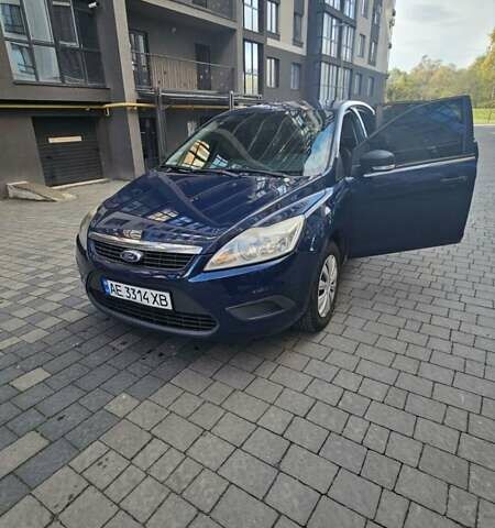 Синий Форд Фокус, объемом двигателя 1.6 л и пробегом 264 тыс. км за 4800 $, фото 2 на Automoto.ua