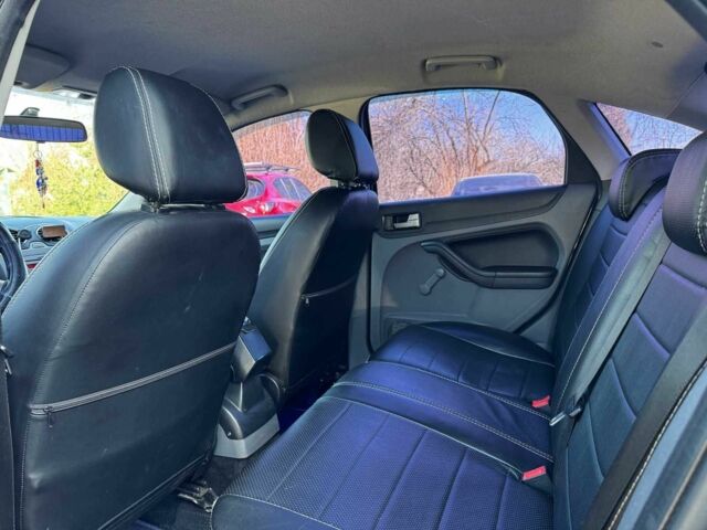 Синий Форд Фокус, объемом двигателя 1.4 л и пробегом 185 тыс. км за 5190 $, фото 20 на Automoto.ua