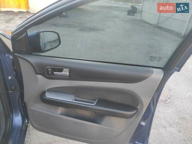 Синий Форд Фокус, объемом двигателя 2 л и пробегом 284 тыс. км за 6200 $, фото 19 на Automoto.ua