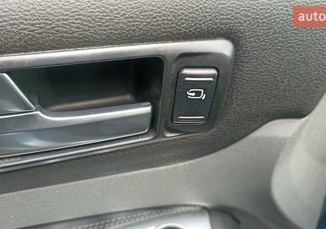 Синий Форд Фокус, объемом двигателя 1.6 л и пробегом 221 тыс. км за 4800 $, фото 11 на Automoto.ua