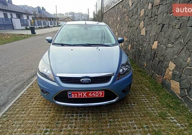 Синий Форд Фокус, объемом двигателя 1.6 л и пробегом 221 тыс. км за 4800 $, фото 1 на Automoto.ua