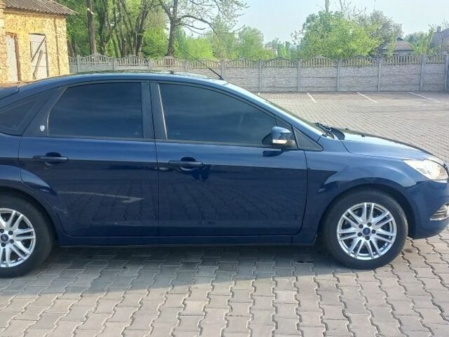 Синій Форд Фокус, об'ємом двигуна 2 л та пробігом 180 тис. км за 5700 $, фото 5 на Automoto.ua