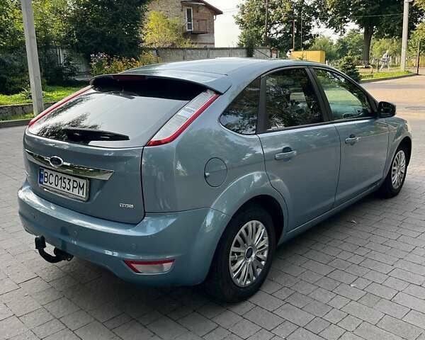 Синий Форд Фокус, объемом двигателя 1.6 л и пробегом 300 тыс. км за 5300 $, фото 6 на Automoto.ua