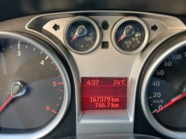 Синий Форд Фокус, объемом двигателя 1.6 л и пробегом 167 тыс. км за 4290 $, фото 5 на Automoto.ua