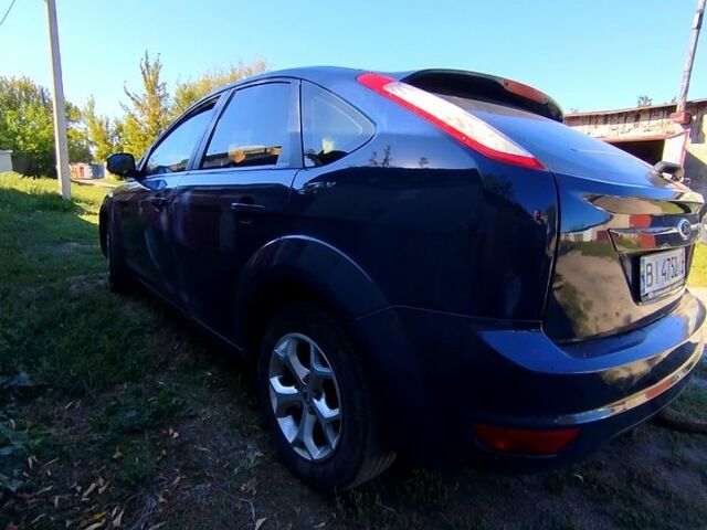 Синий Форд Фокус, объемом двигателя 1.4 л и пробегом 264 тыс. км за 5000 $, фото 4 на Automoto.ua