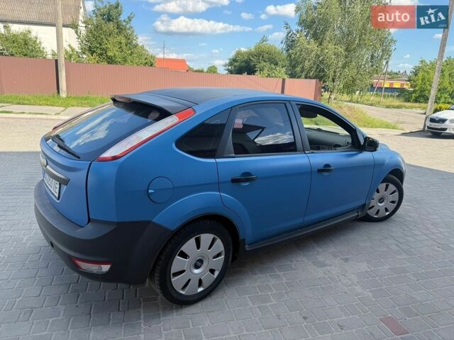 Синій Форд Фокус, об'ємом двигуна 1.6 л та пробігом 280 тис. км за 3450 $, фото 5 на Automoto.ua