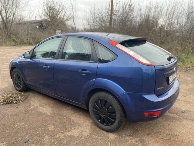 Синий Форд Фокус, объемом двигателя 1.6 л и пробегом 226 тыс. км за 5200 $, фото 6 на Automoto.ua