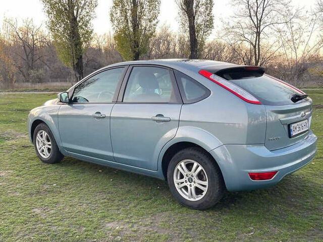 Синий Форд Фокус, объемом двигателя 1.6 л и пробегом 125 тыс. км за 5500 $, фото 4 на Automoto.ua